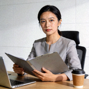 开云内容采编负责人陈思羽工作肖像照